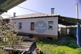 Продаётся дом.