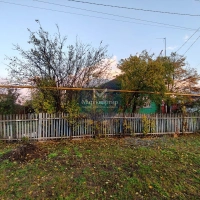 Продается доля дома в тихом районе поселка Грибановский. 

